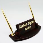 çift kalemli kaliteli ahşap masa isimliği